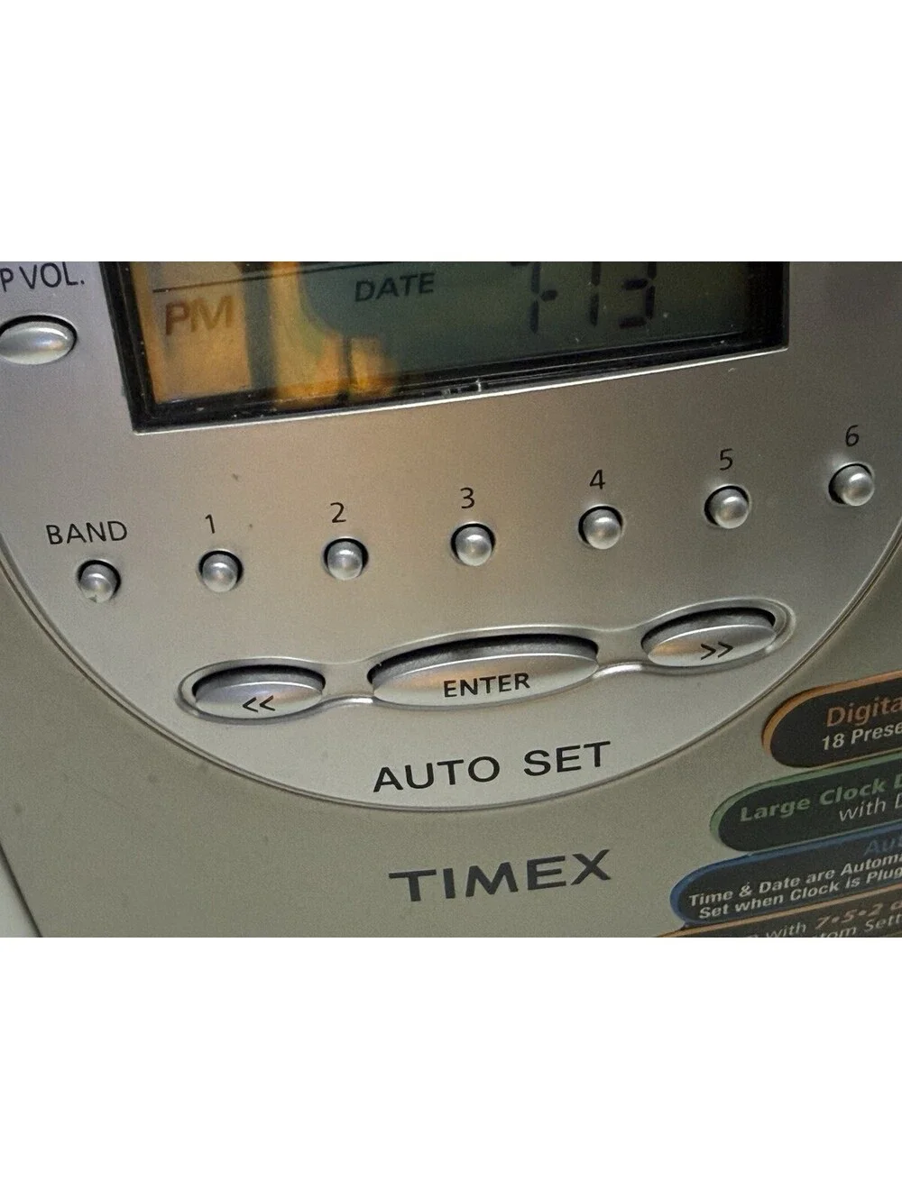 Timex T311T Auto-set Dual-alarm Clock Radio